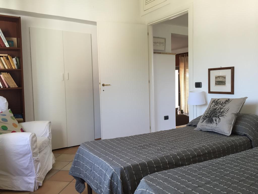 Verde Blu Lakefront Boutique Holiday Apartments Тревиньяно-Романо Номер фото