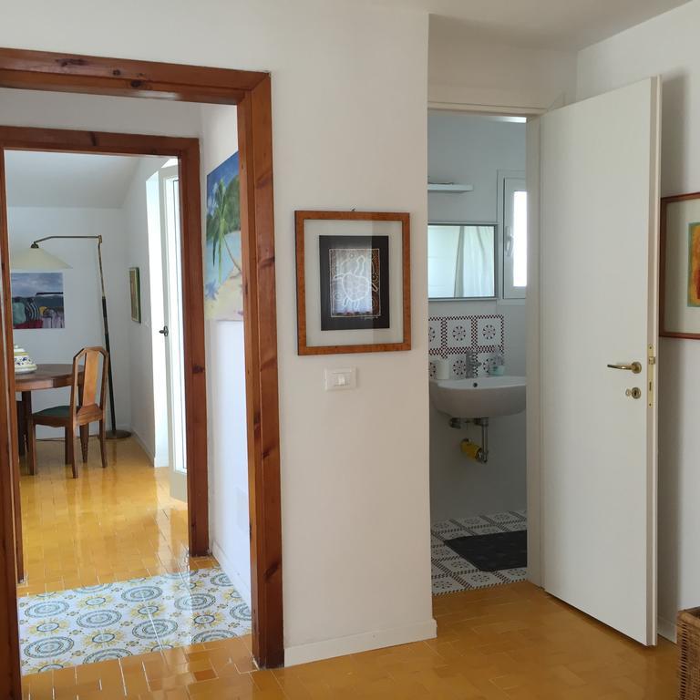 Verde Blu Lakefront Boutique Holiday Apartments Тревиньяно-Романо Номер фото